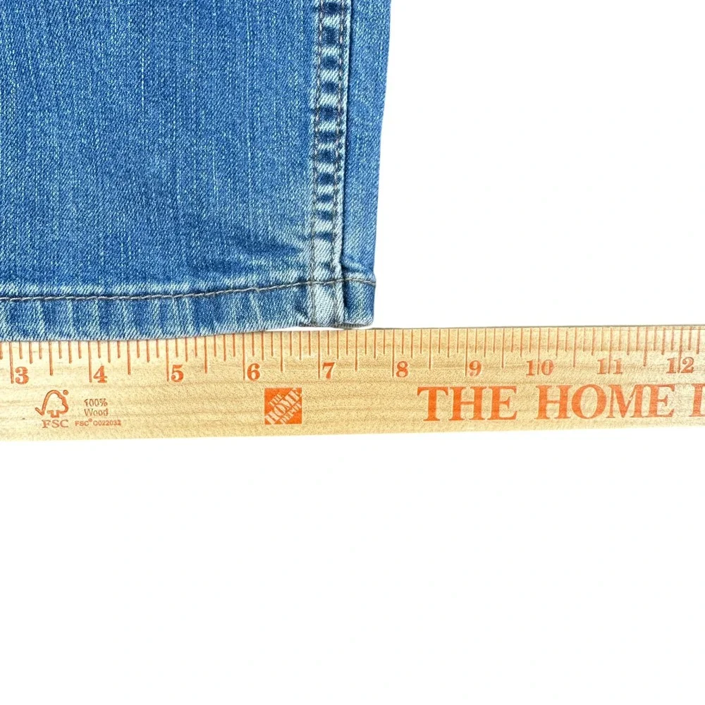 Levis 505 Regular Fit Jeans Mens 33x32 Medium Wash Blue Straight Leg Denim